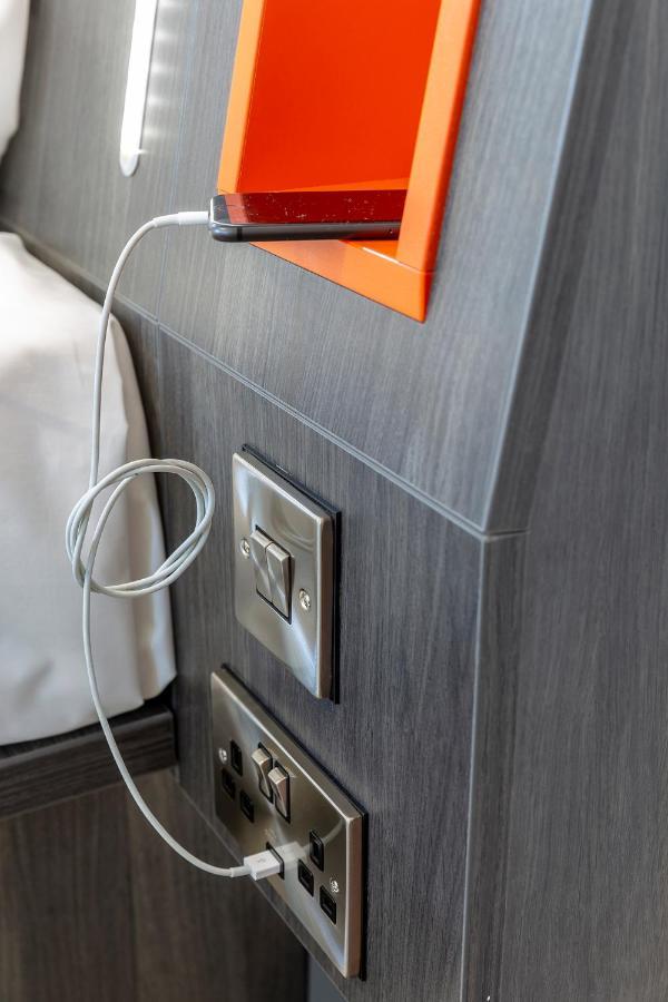 Easyhotel Zuerich Limmatplatz 外观 照片
